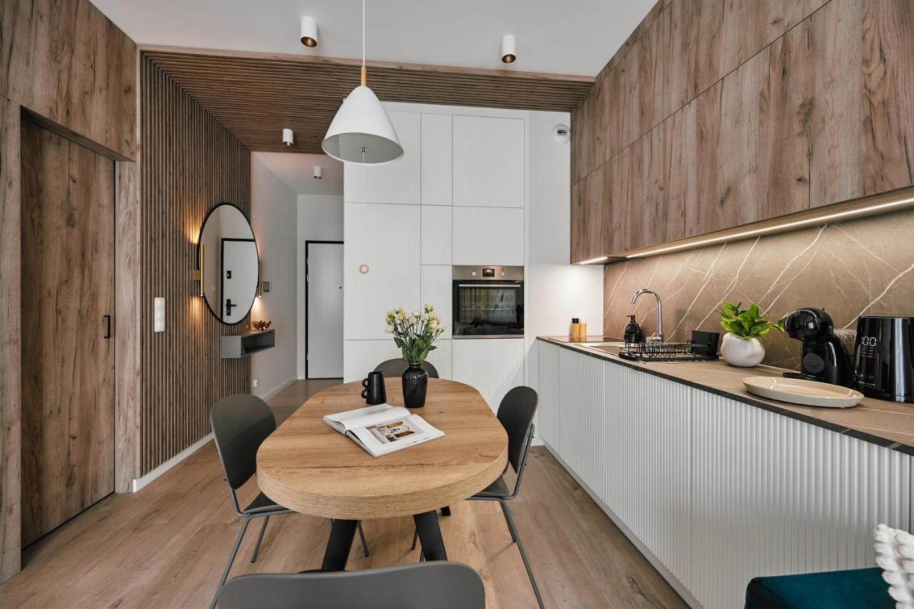 Golden Dreams Luxury Apartment 81 Краков Экстерьер фото